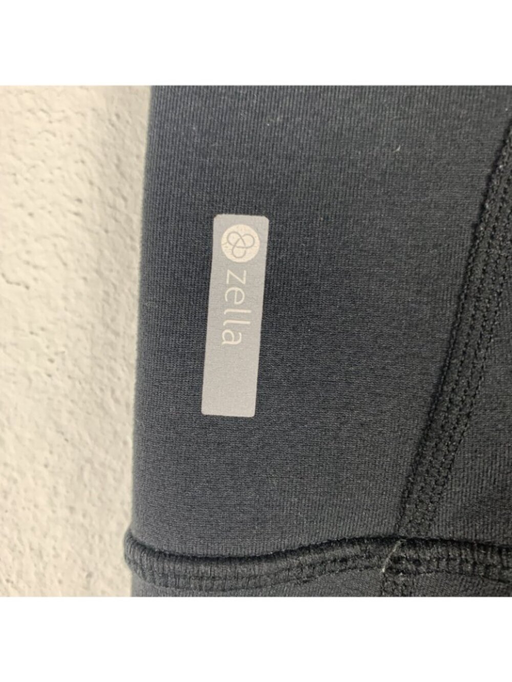 ✨3/$30 Zella Women's XS Black Cropped Leggings - Picture 4 of 5